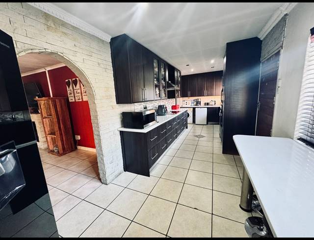 3 BEDROOM HOUSE FOR SALE IN DALPARK
